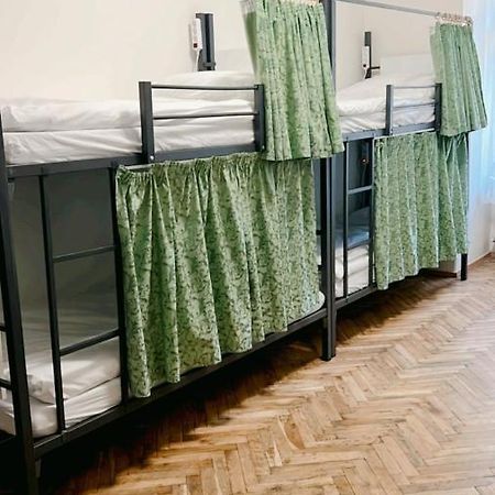 Hostel Do-Re-Mi Praha Bagian luar foto