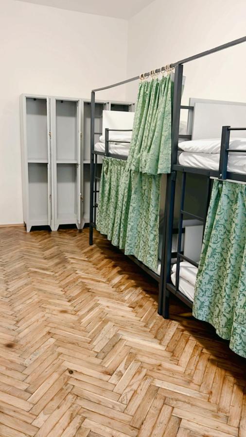 Hostel Do-Re-Mi Praha Bagian luar foto